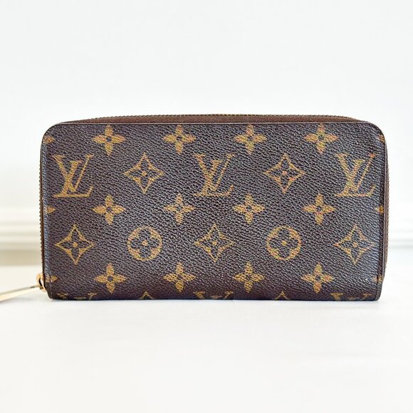 Louis Vuitton Monogram Zippy Wallet - Picture 1 of 16